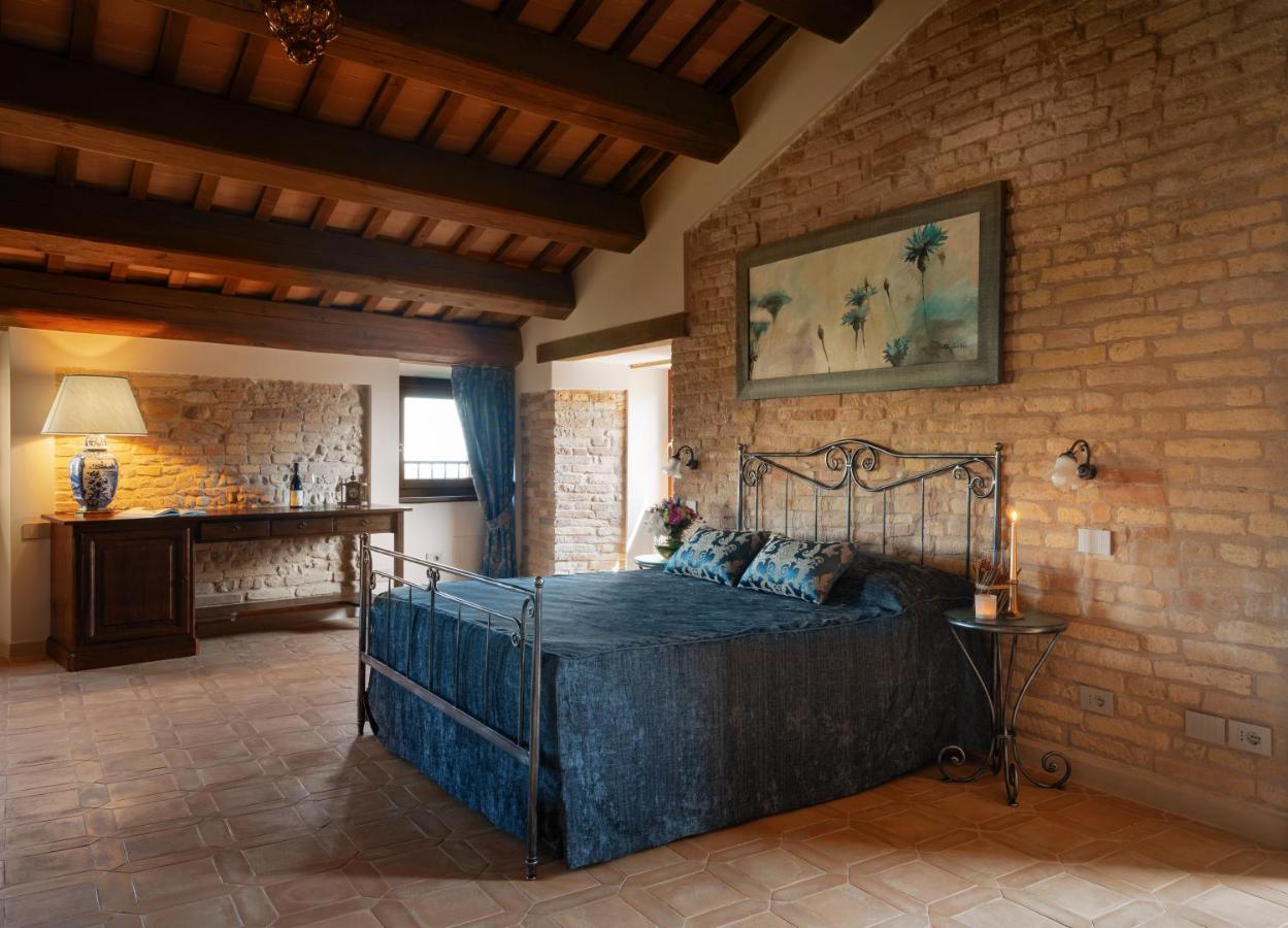 Готель Palazzo La Torre Moresco Екстер'єр фото