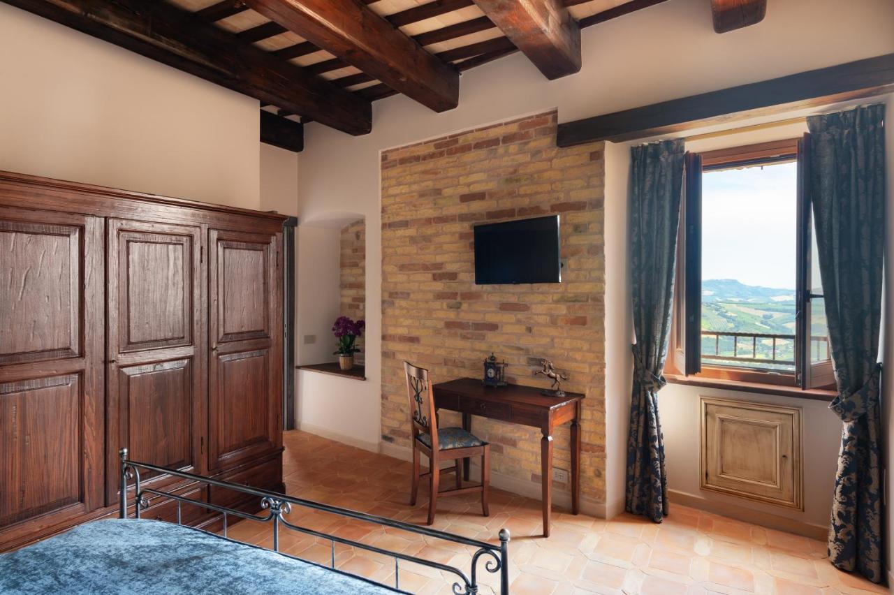 Готель Palazzo La Torre Moresco Екстер'єр фото